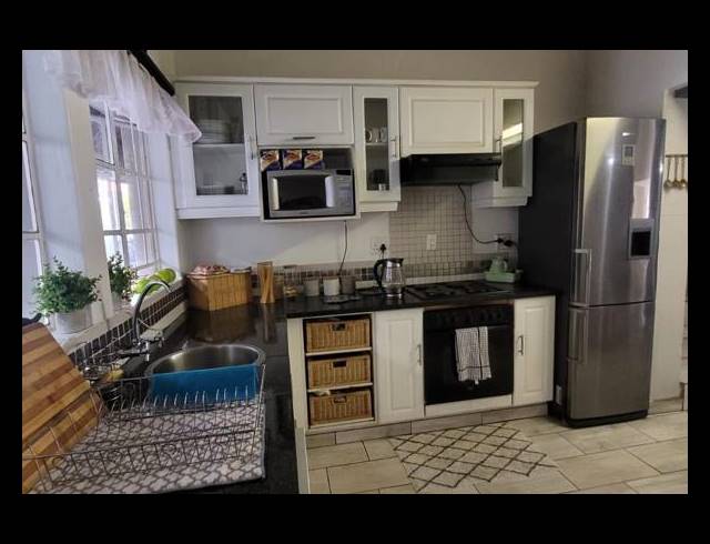 4 BEDROOM FREESTANDING FOR SALE IN ELANDSHAVEN